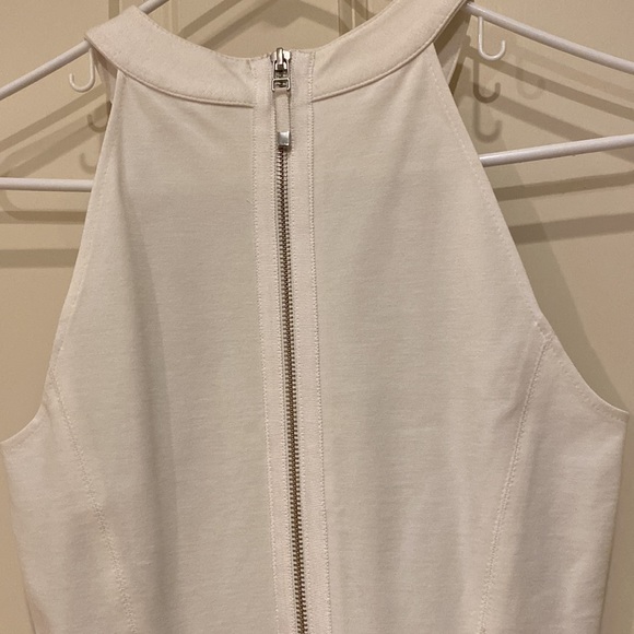 Banana republic black and white halter dress size 6P - Picture 4 of 5